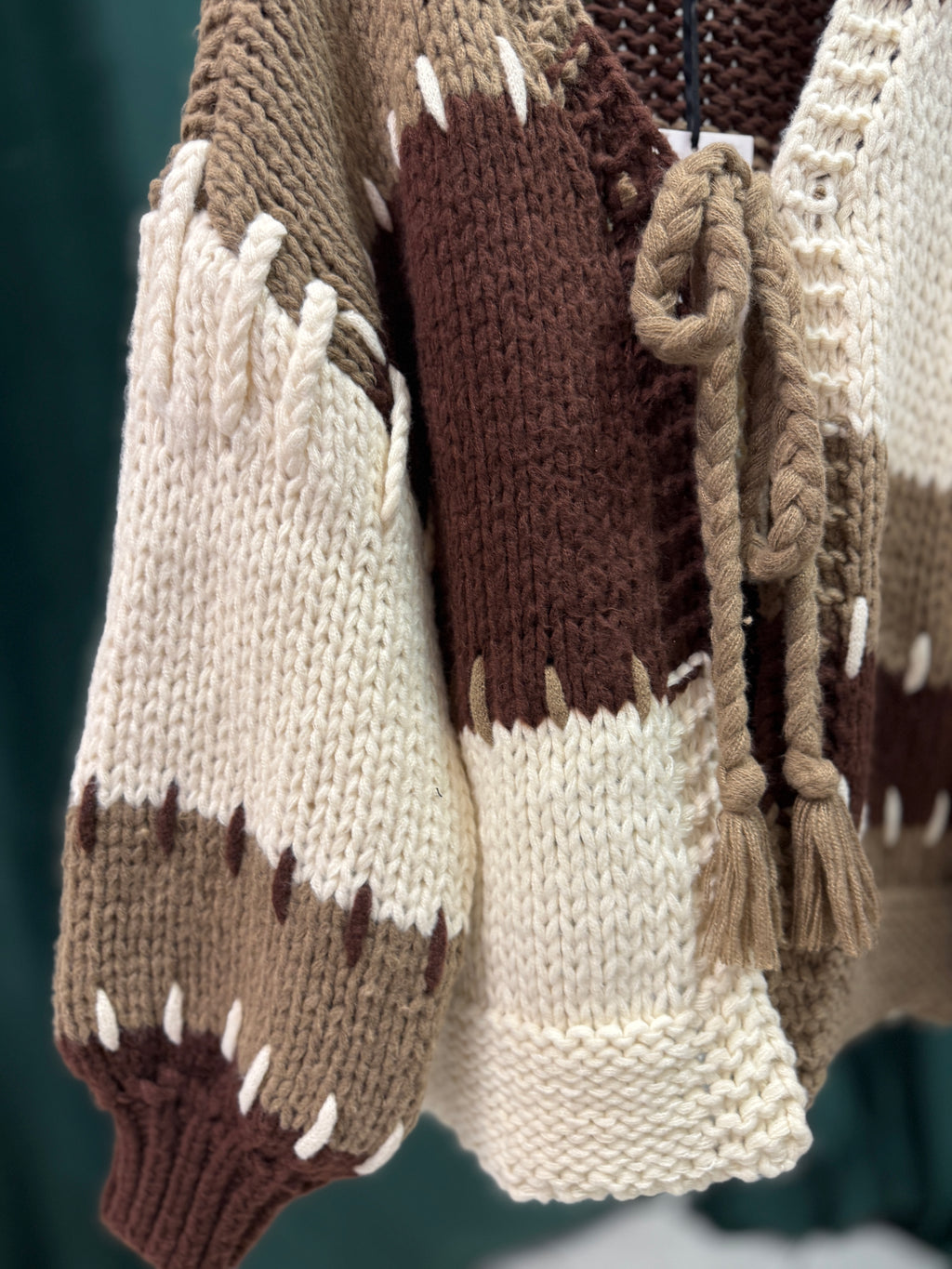Luxurzy vibe sweater