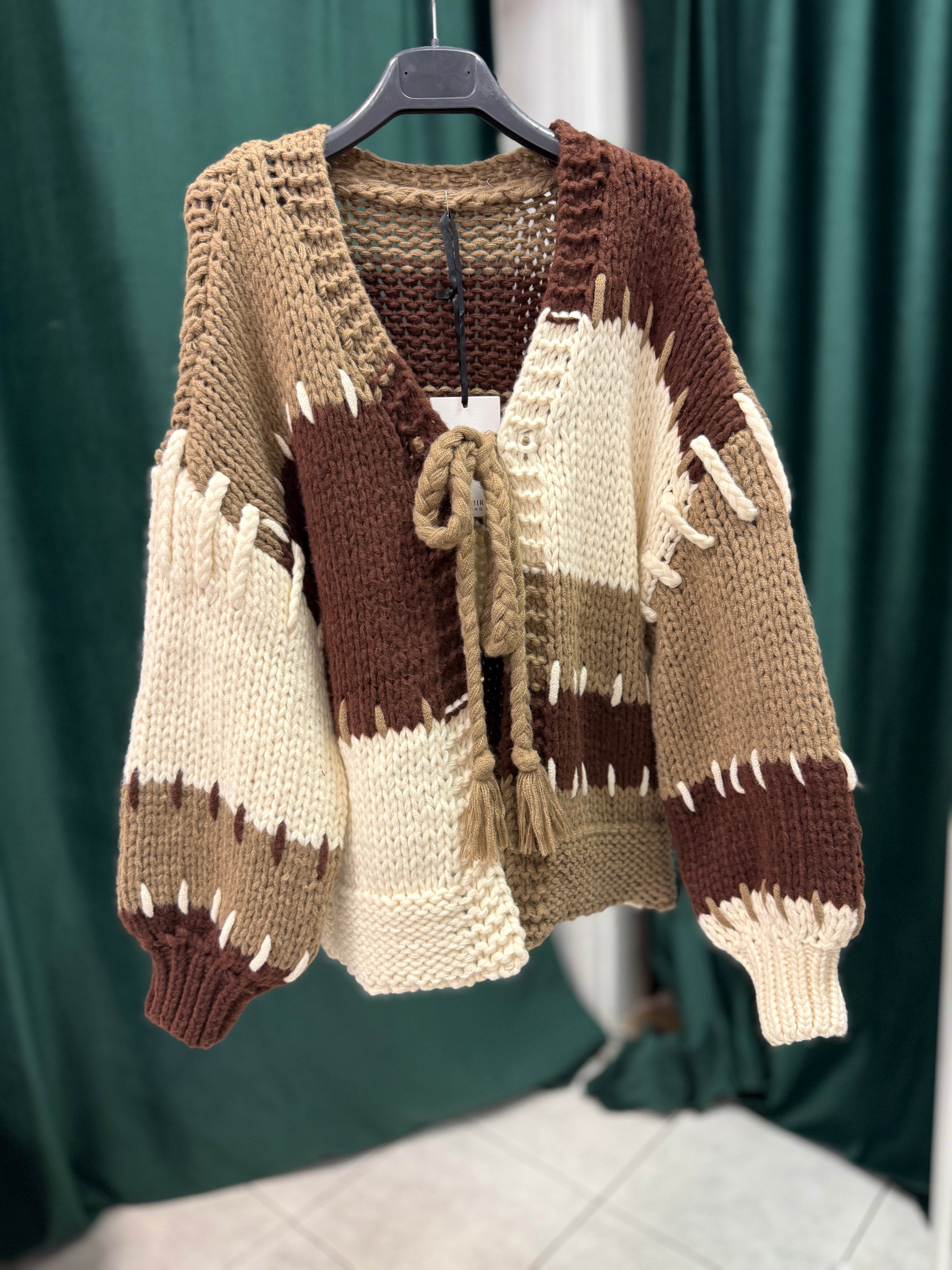 Luxurzy vibe sweater