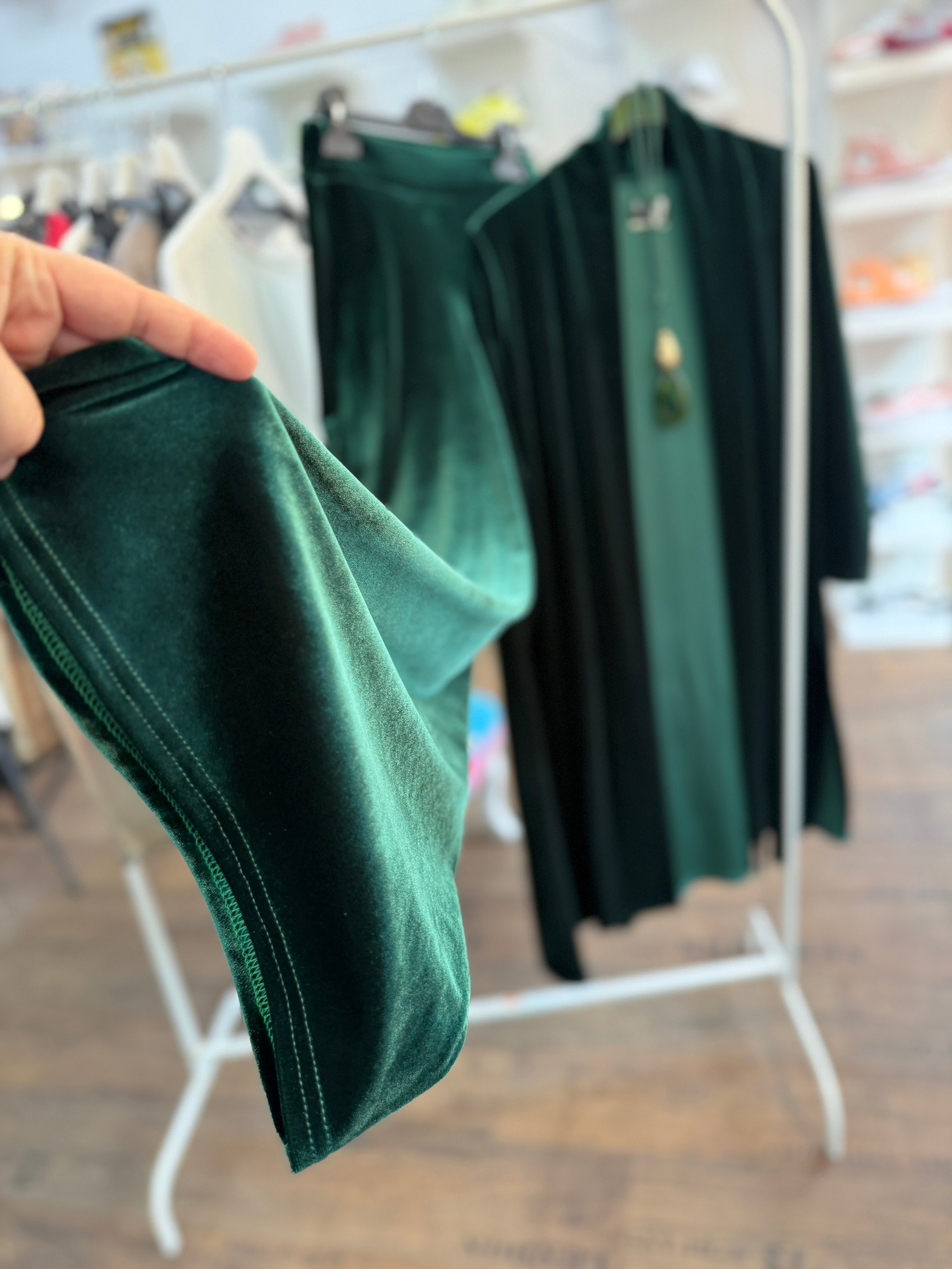 Komplet samet cardigan + nohavice