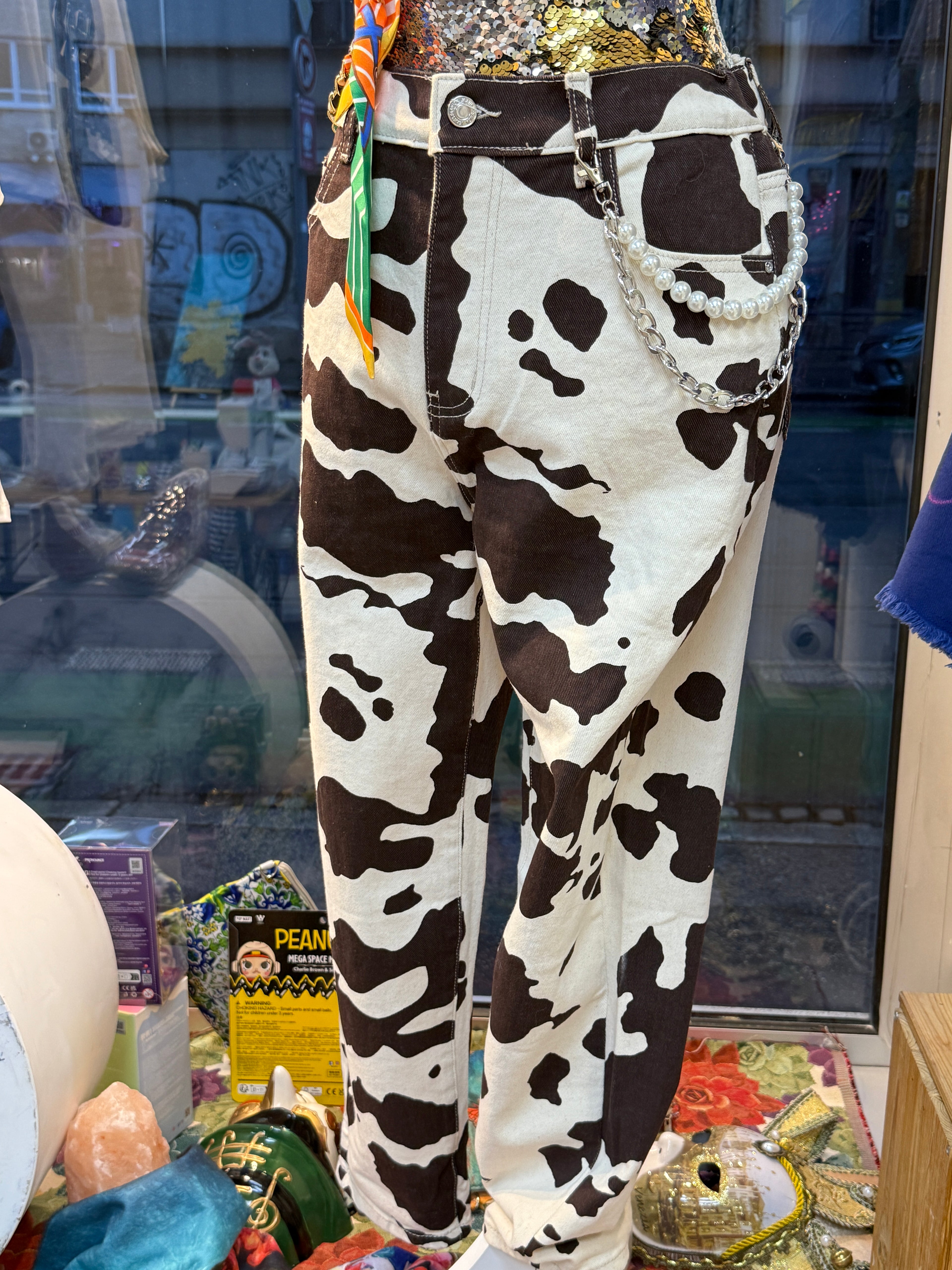 JEANS COW SIZE M