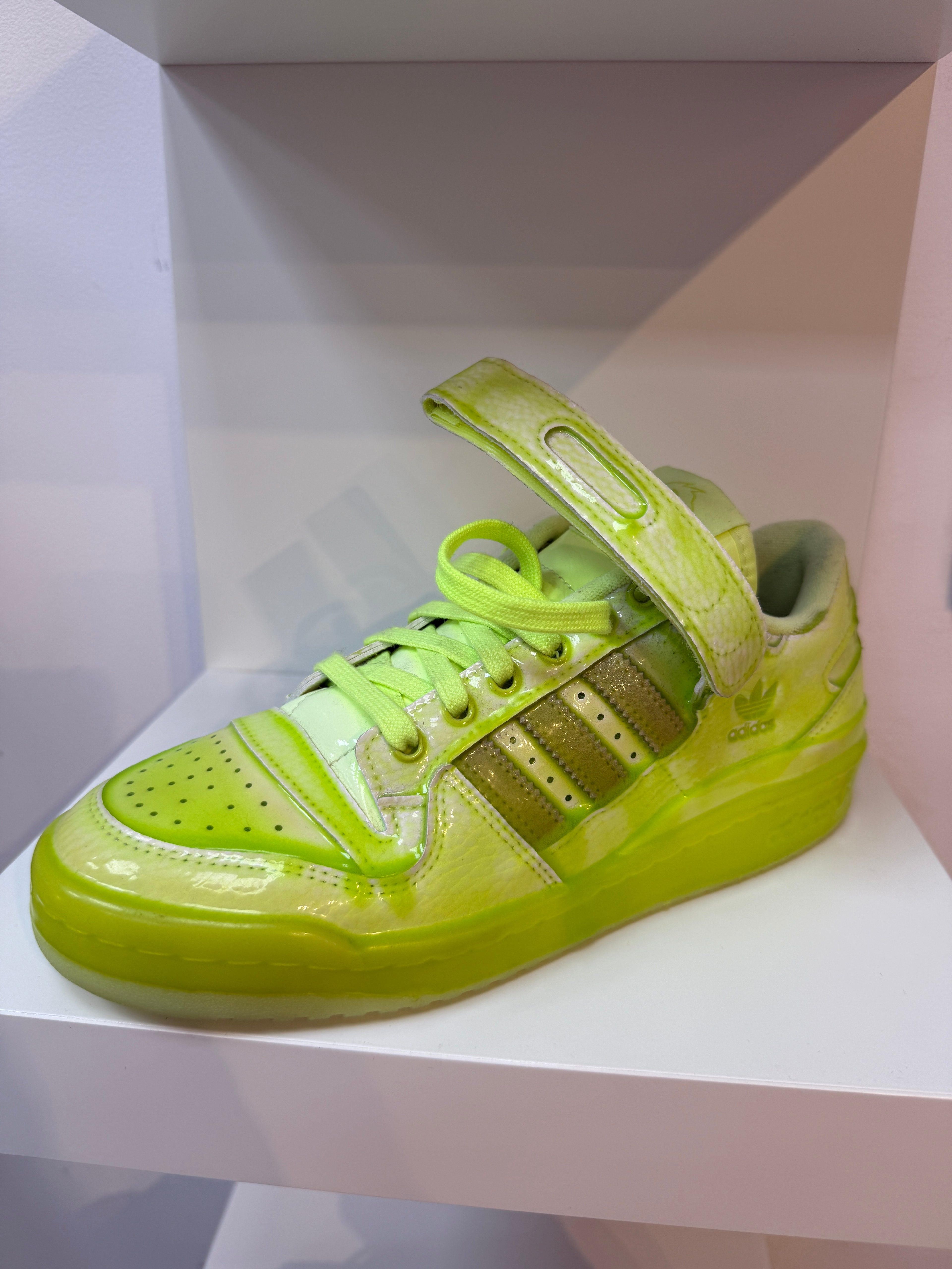 Adidas Jeremy Scott size 39