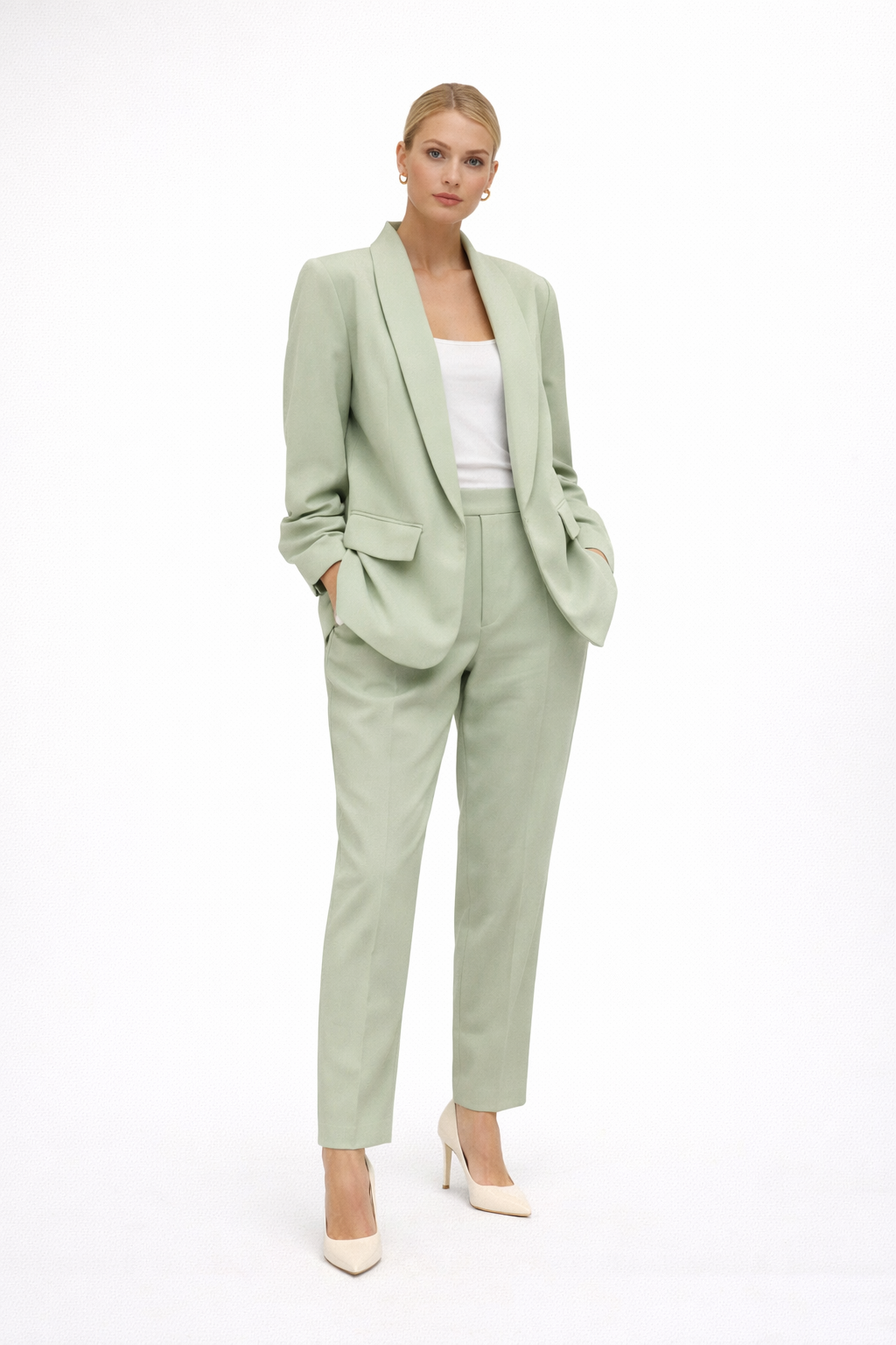 Elegantný kostym zelený